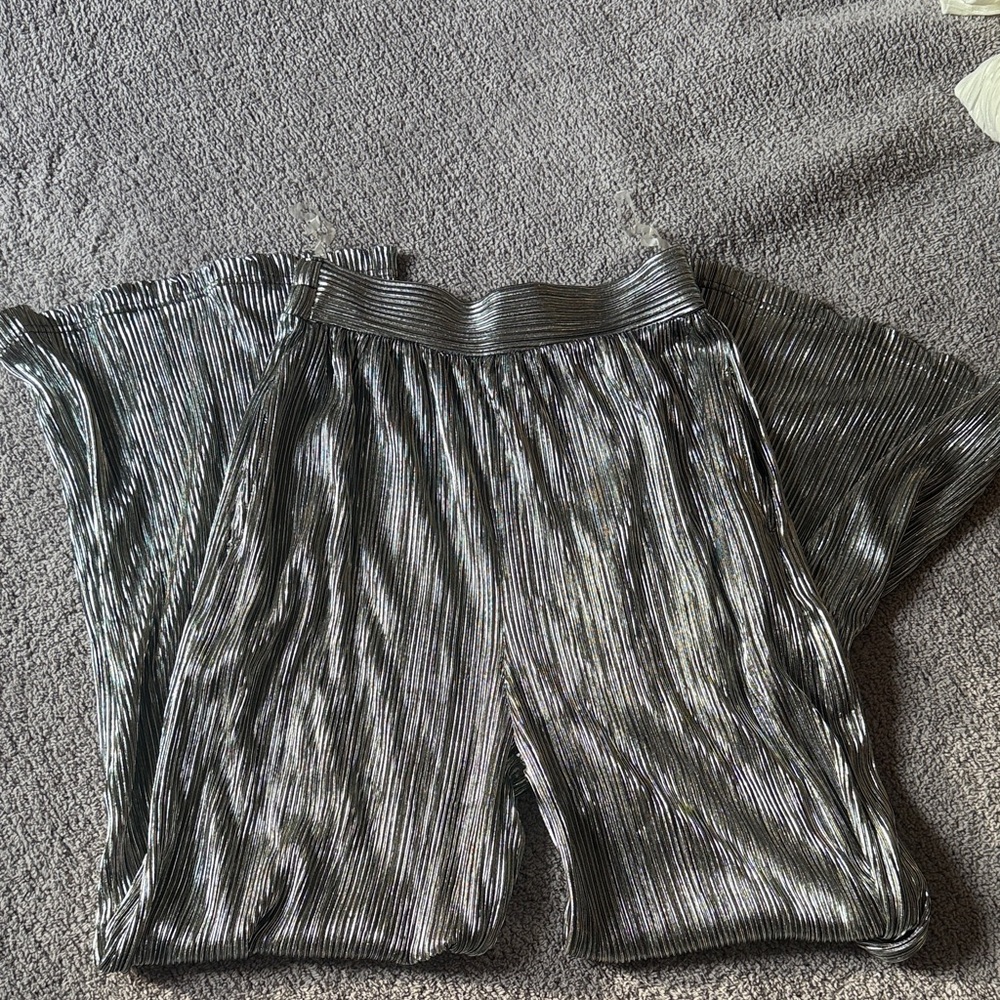 Francesca's Collections Silver Wide Leg Pants